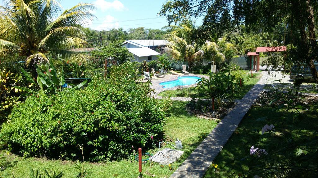 Hakuna Matata Hostel Cahuita Dış mekan fotoğraf