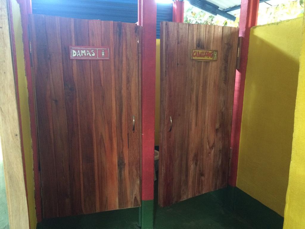 Hakuna Matata Hostel Cahuita Dış mekan fotoğraf