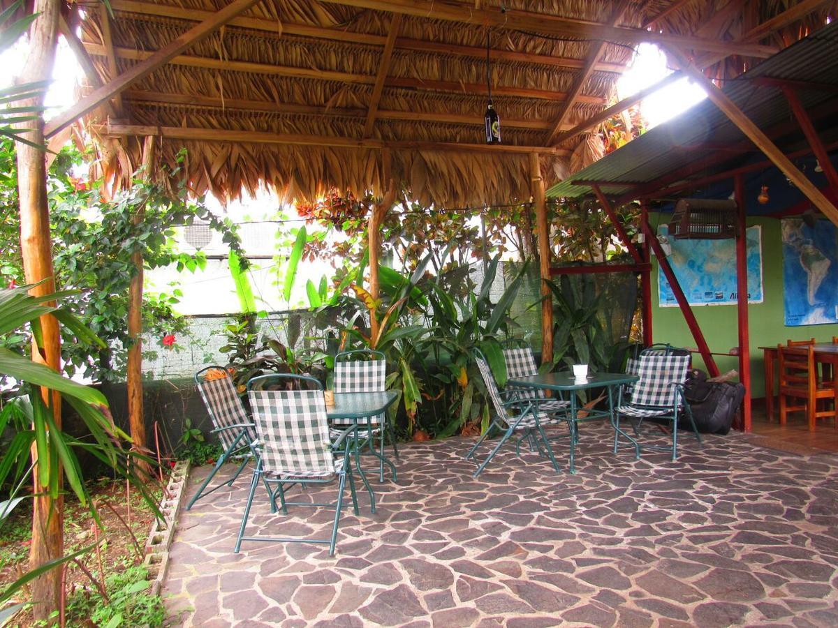 Hakuna Matata Hostel Cahuita Dış mekan fotoğraf
